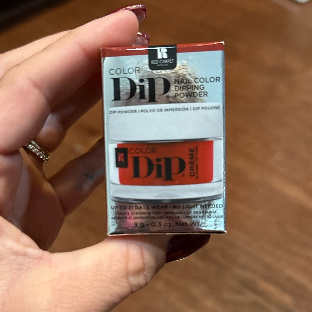 Red Carpet Dance It Out Red Nail Dip Powder NWT No light needed